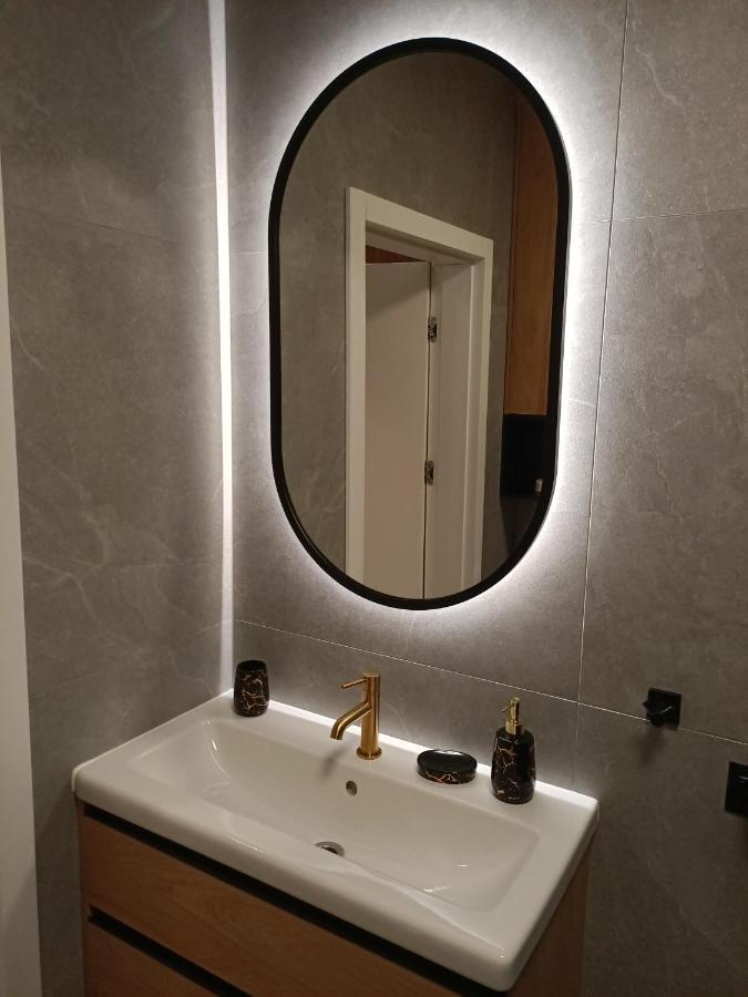 Apartament Maris Gdynia - Śródmieście - Klimatyzacja - Prywatny Parking Exterior foto